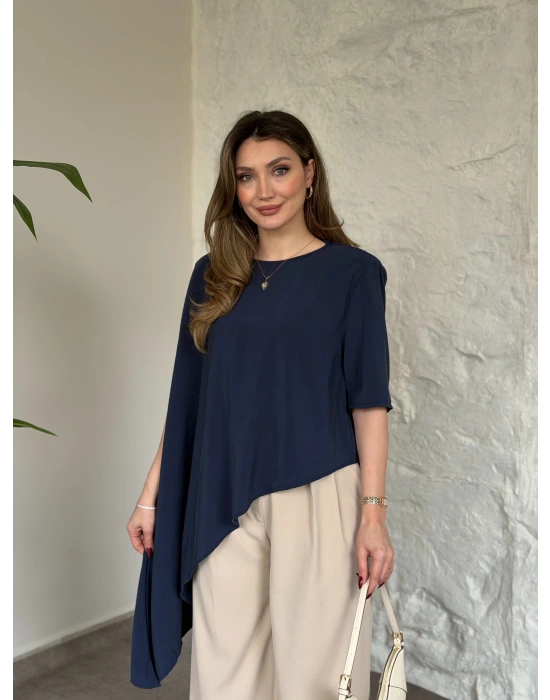 Asimetrik kesim vatkalı dökümlü bluz siyah