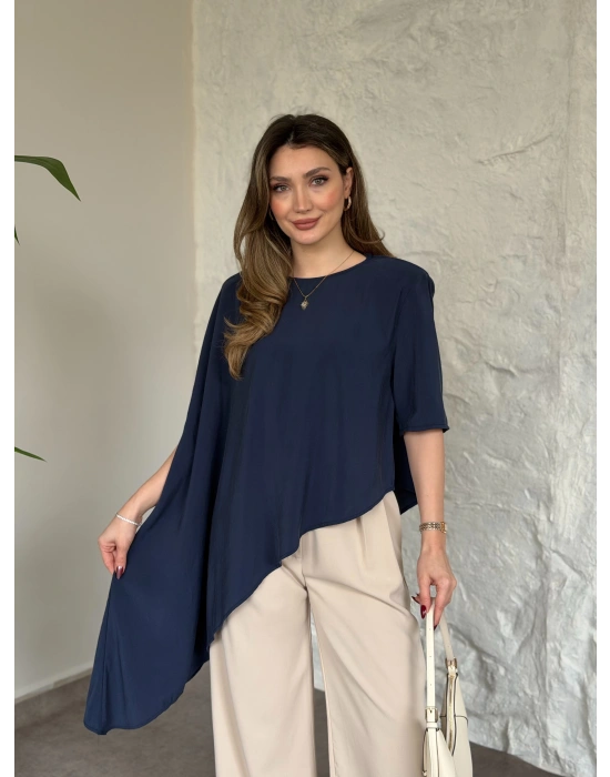 Asimetrik kesim vatkalı dökümlü bluz siyah