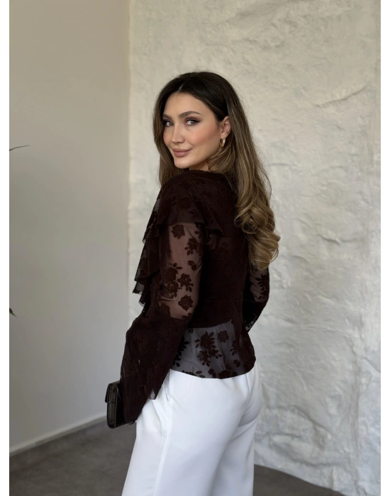 Flok tül içi atlet kolları volanlı bluz kahve