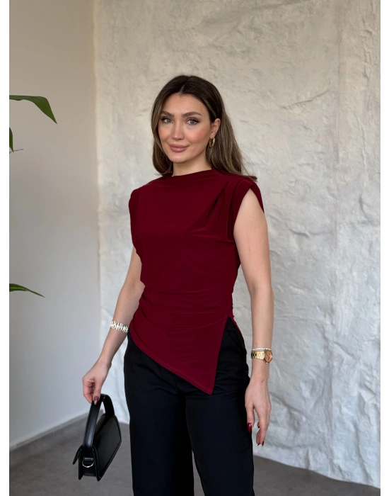Vatkalı pileli asimetrik bluz bordo