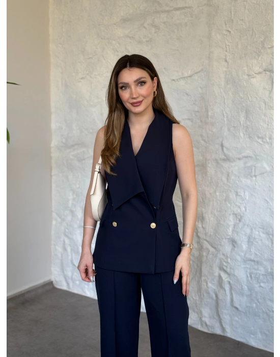 Kruvaze yaka gold düğmeli takım lacivert