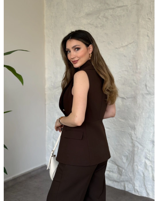 Kruvaze yaka gold düğmeli takım kahve