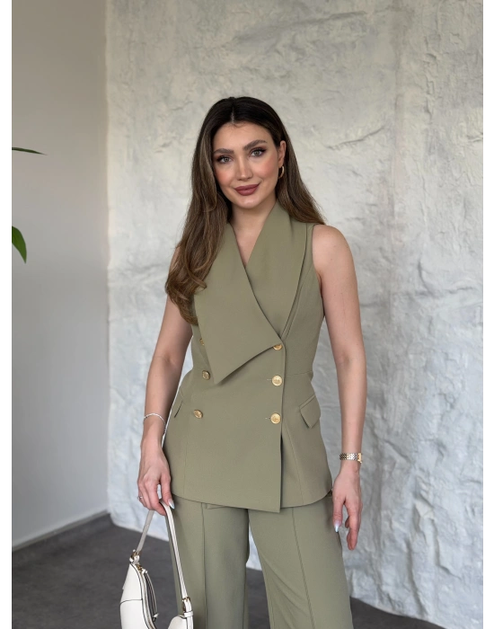 Kruvaze yaka gold düğmeli takım yeşil