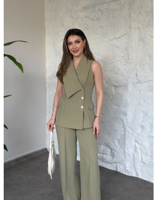 Kruvaze yaka gold düğmeli takım yeşil