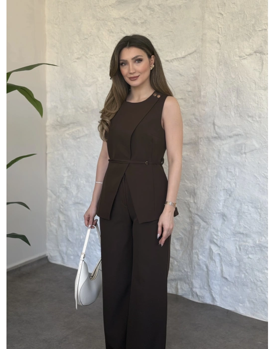 Omuz düğmeli önü üçgen kesim takım kahve