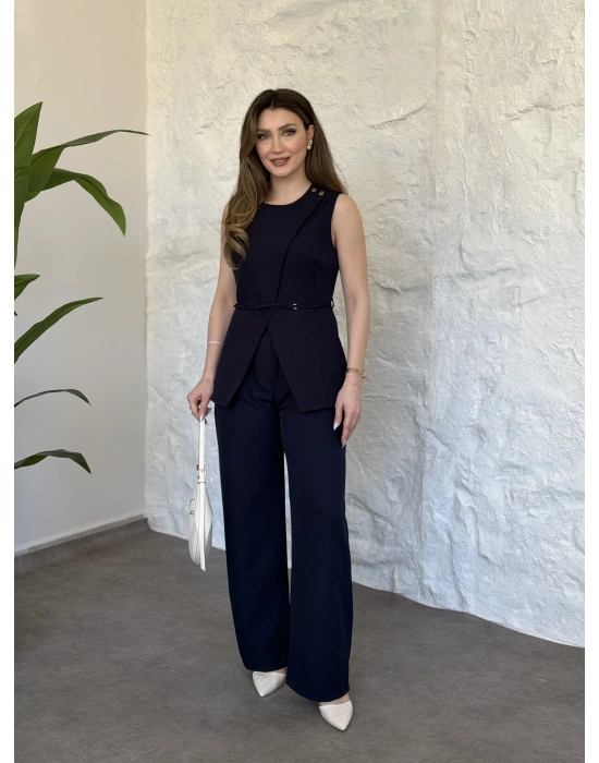 Omuz düğmeli önü üçgen kesim takım lacivert