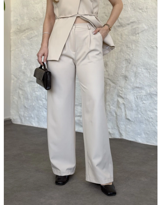 Omuz düğmeli önü üçgen kesim takım taş