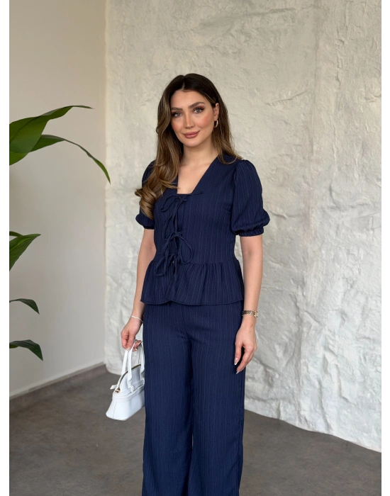 Önden bağlama detaylı gofre kumaş takım lacivert