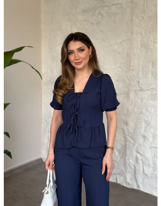 Önden bağlama detaylı gofre kumaş takım lacivert