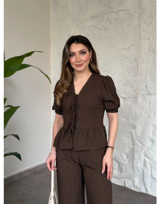 Önden bağlama detaylı gofre kumaş takım kahve