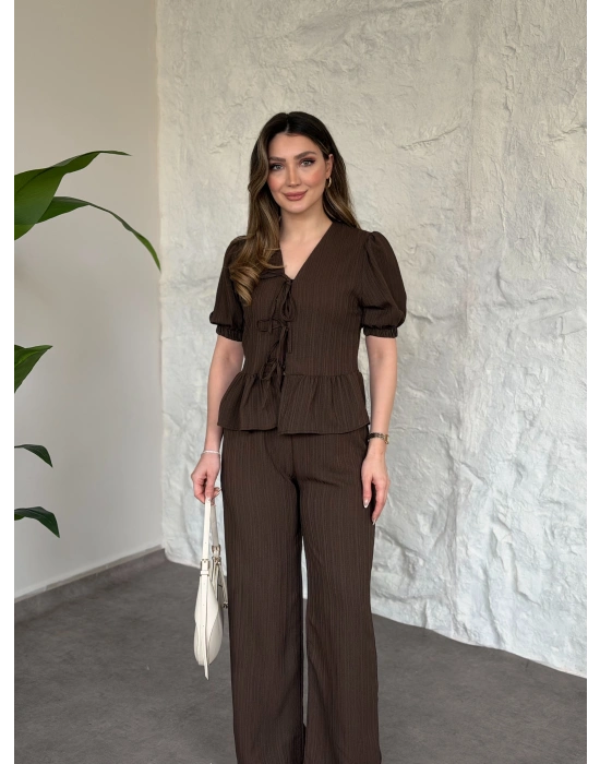 Önden bağlama detaylı gofre kumaş takım kahve