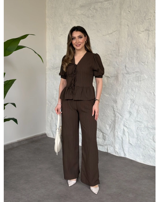 Önden bağlama detaylı gofre kumaş takım kahve