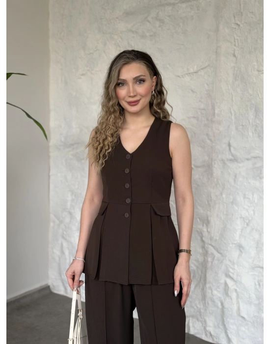 Düğmeli cep görünüm detaylı yelekli linda takım kahve