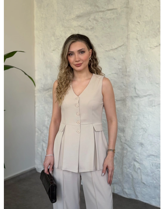 Düğmeli cep görünüm detaylı yelekli linda takım krem