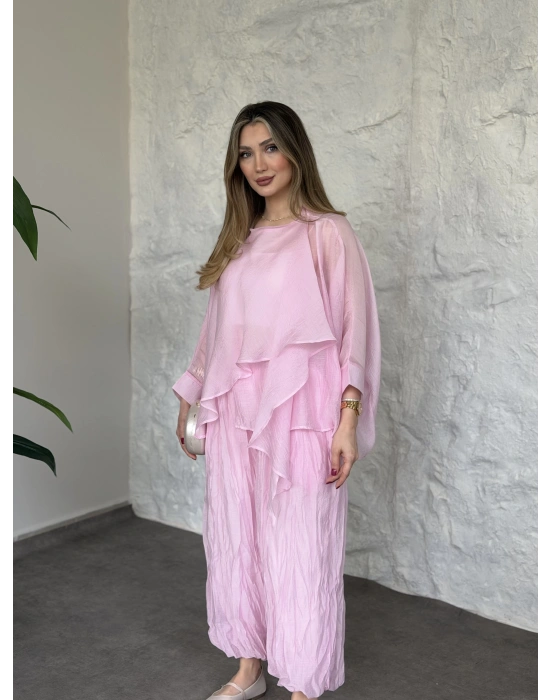 Kendinden kırışık görünümlü oversize takım pembe