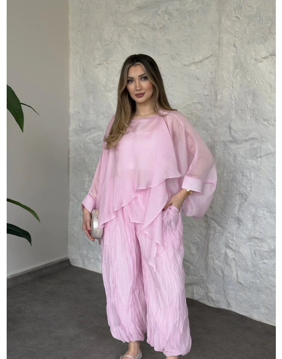 Kendinden kırışık görünümlü oversize takım pembe