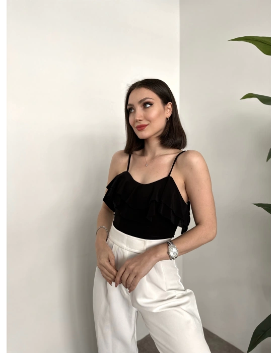 Askı Detaylı Volanlı İthal Sandy Bluz Siyah