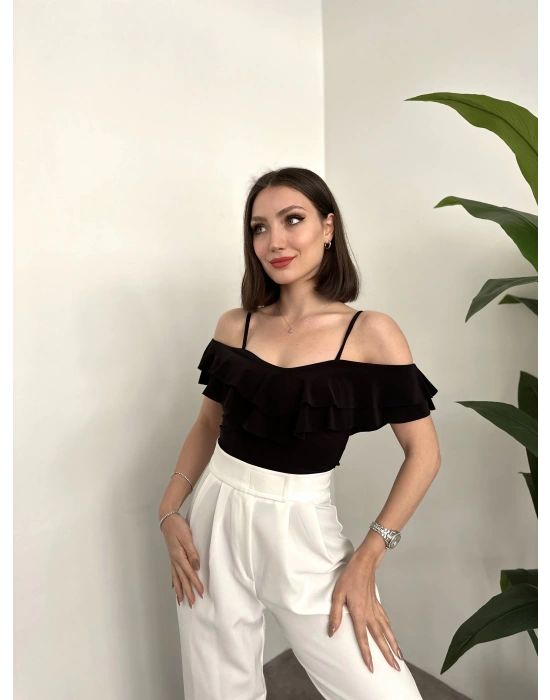Askı Detaylı Volanlı İthal Sandy Bluz Siyah