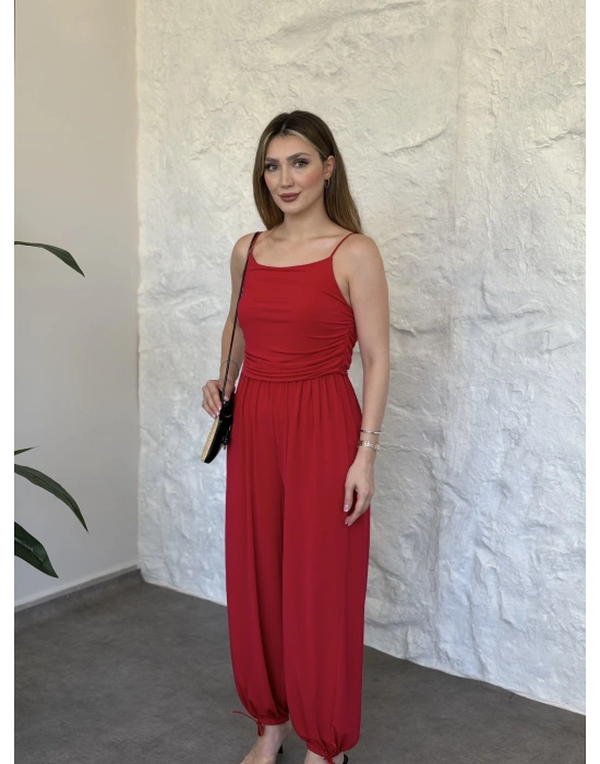 Askılı sandy kumaş tulum kırmızı