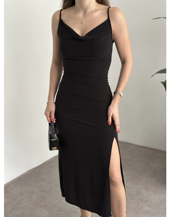 Askılı yırtmaç detaylı ithal sandy kumaş elbise siyah