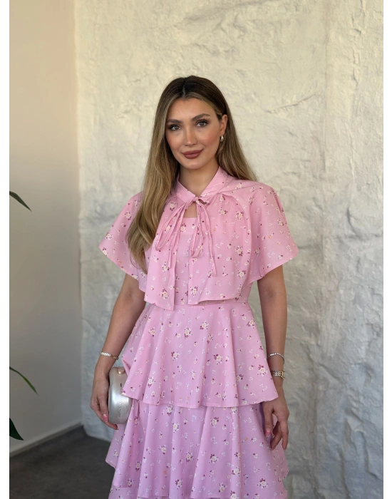 Askısı ayarlanabilir pelerinli kat katlı elbise pembe