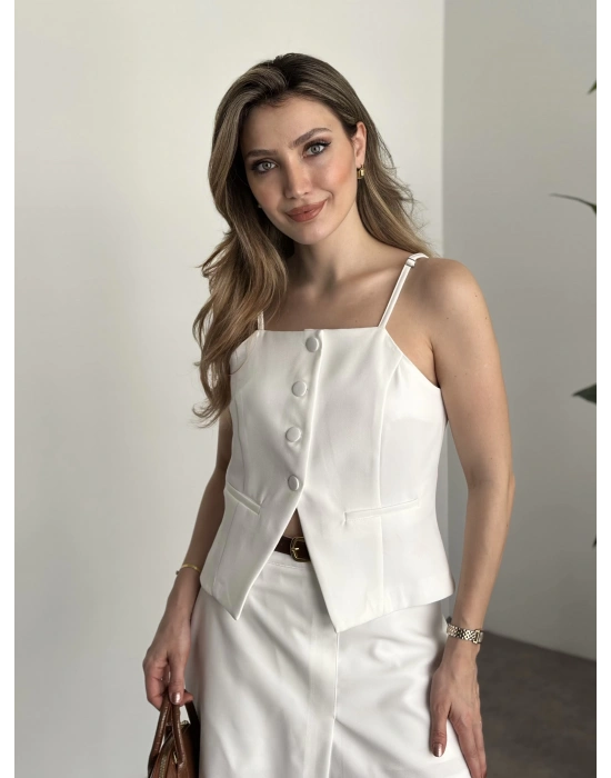 Ayarlanabilir askılı şort etekli mini takım beyaz