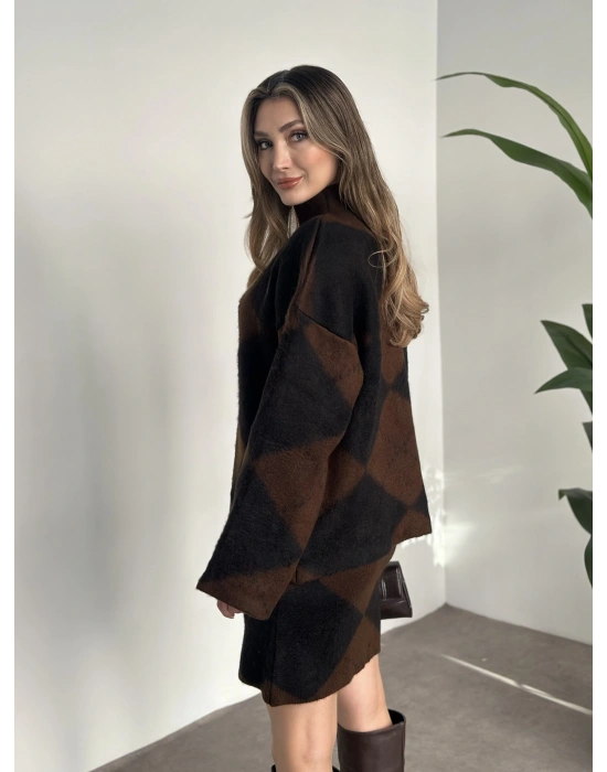 Baklava desenli şardonlu etekli takım kahve