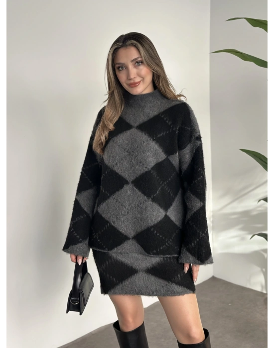 Baklava desenli şardonlu etekli takım siyah