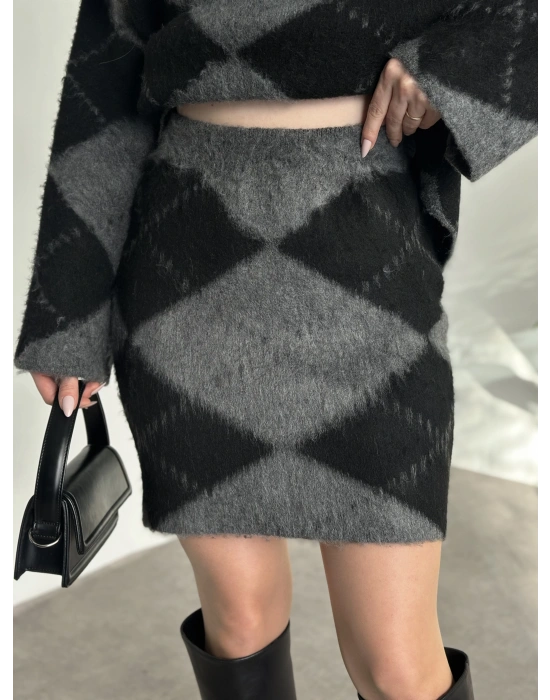 Baklava desenli şardonlu etekli takım siyah