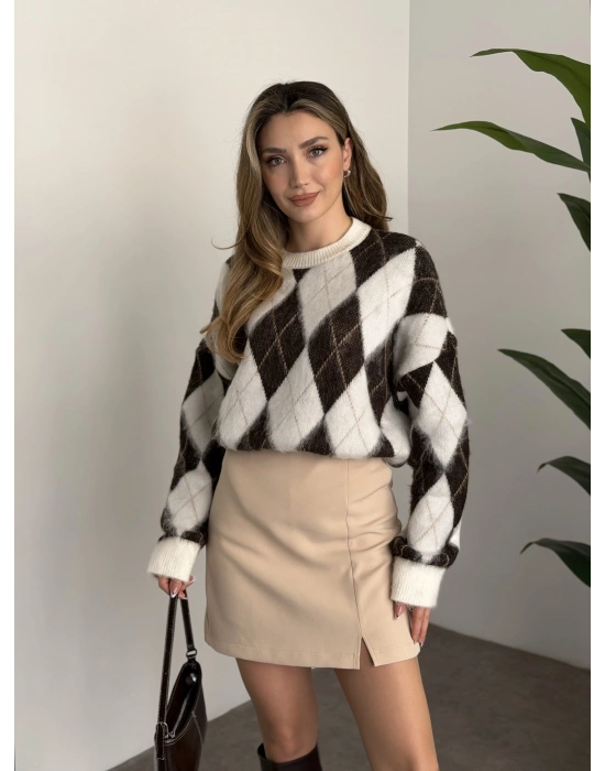 Baklava desenli yünlü kazak kahve