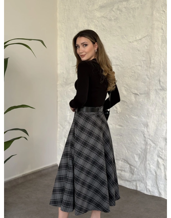 Belinden kemerli ekose etek siyah