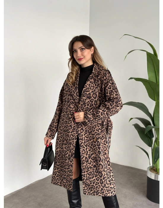 Belinden kuşaklı leopar trenç