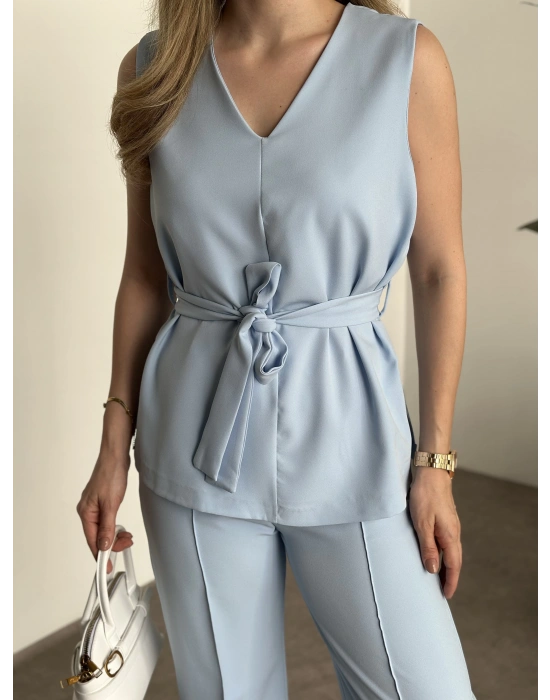 Belinden kuşaklı v yaka dabıl takım bebek mavisi