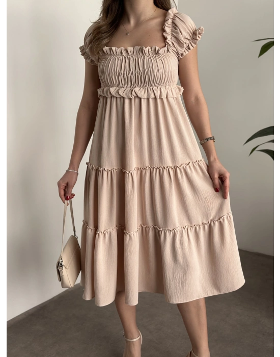 Bisiklet ve madonna yaka ayrobin elbise krem