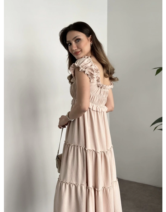 Bisiklet ve madonna yaka ayrobin elbise krem