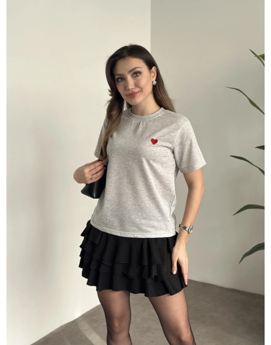 Bisiklet yaka bol kesim kalp nakışlı tişört gri