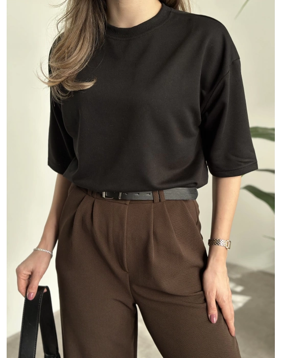 Bisiklet yaka marka etiketli oversize tişört siyah