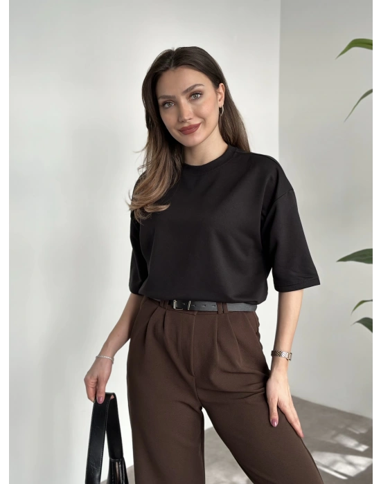 Bisiklet yaka marka etiketli oversize tişört siyah