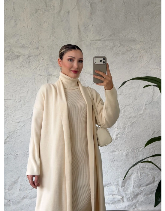 boğazlı elbiseli hırkalı triko ikili takım krem