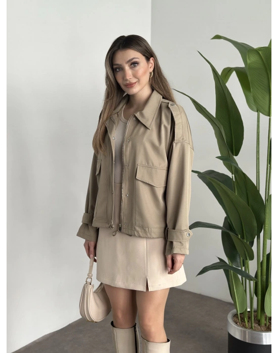 Bol kesim cep detaylı yağmurluk ceket haki