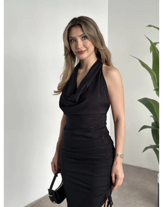 Boyundan bağlamalı asimetrik kesim gofre kumaş elbise siyah