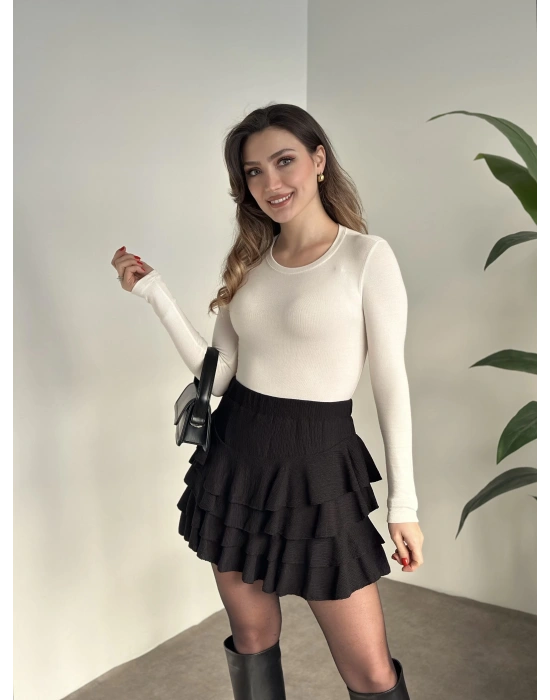 Bürümcük şortlu mini etek siyah