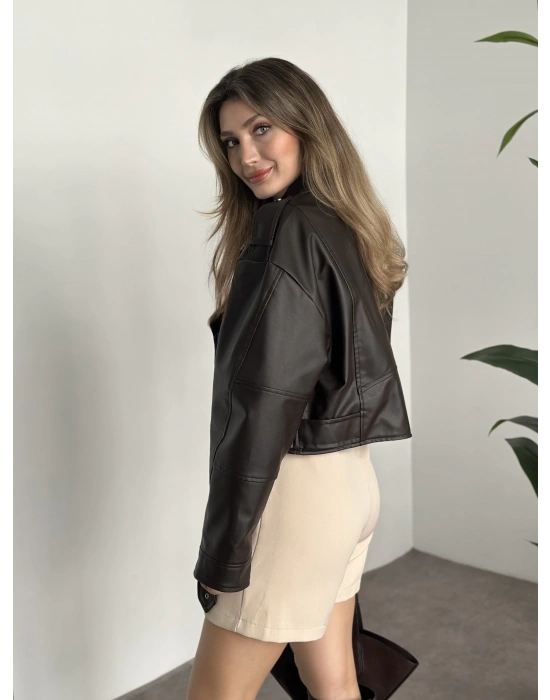 Çapraz fermuarlı kemer detaylı crop deri ceket kahve