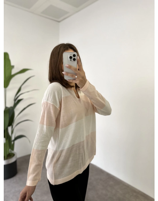 Çizgili Gömlek Yaka Kazak - Açık Pudra