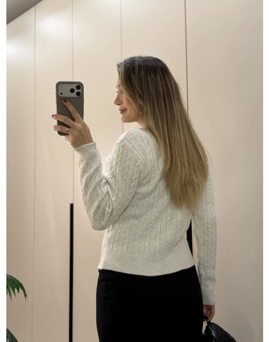 coco bağlama görünümlü siyah beyazlı triko