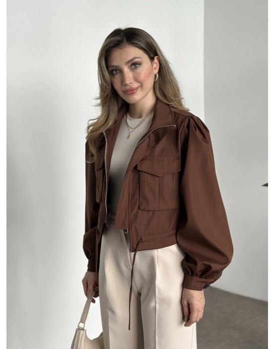Crop boy cep detaylı yağmurluk ceket kahve