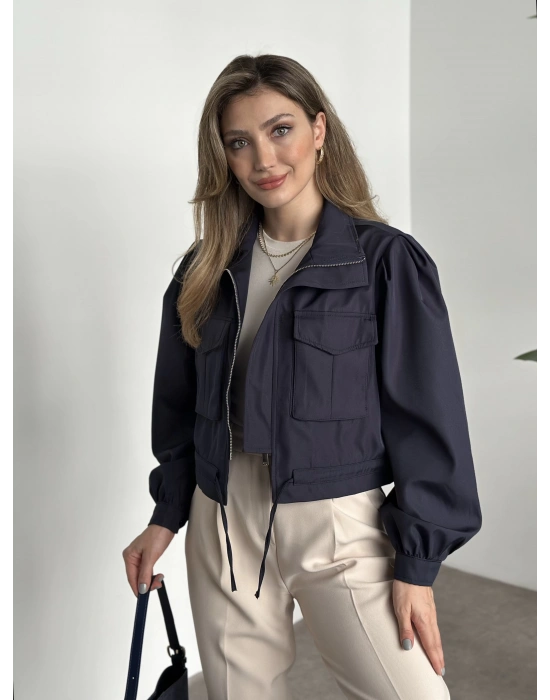 Crop boy cep detaylı yağmurluk ceket lacivert