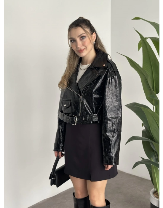 Crop boy kemer detaylı fermuarlı desenli ceket siyah