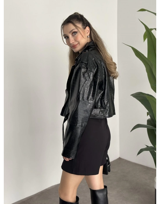 Crop boy kemer detaylı fermuarlı desenli ceket siyah