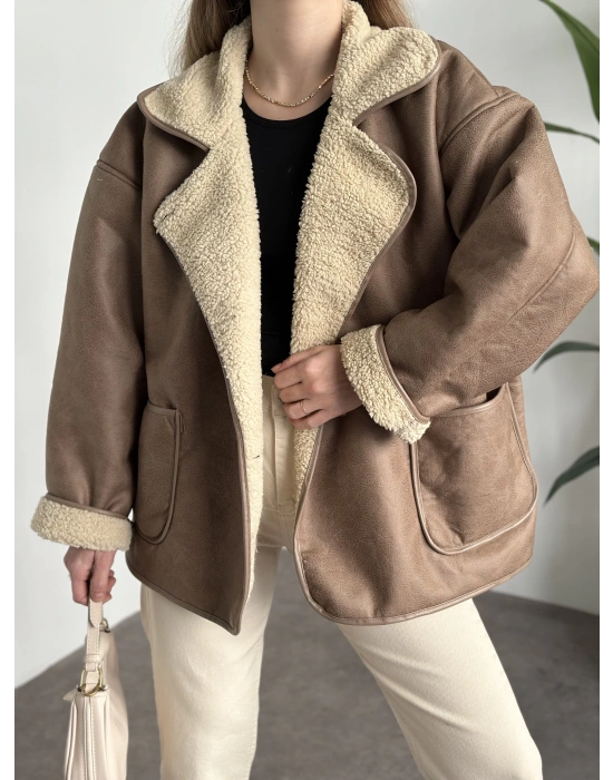 Dokulu süet zr model içi krem peluşlu oversize mont camel